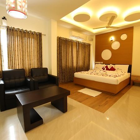 Hotel Soorya Castle Wayanad Esterno foto