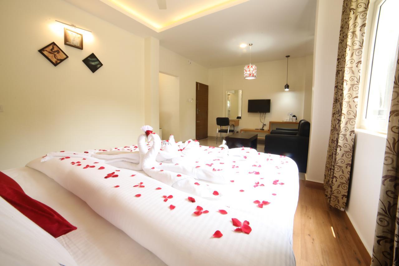 Hotel Soorya Castle Wayanad Esterno foto