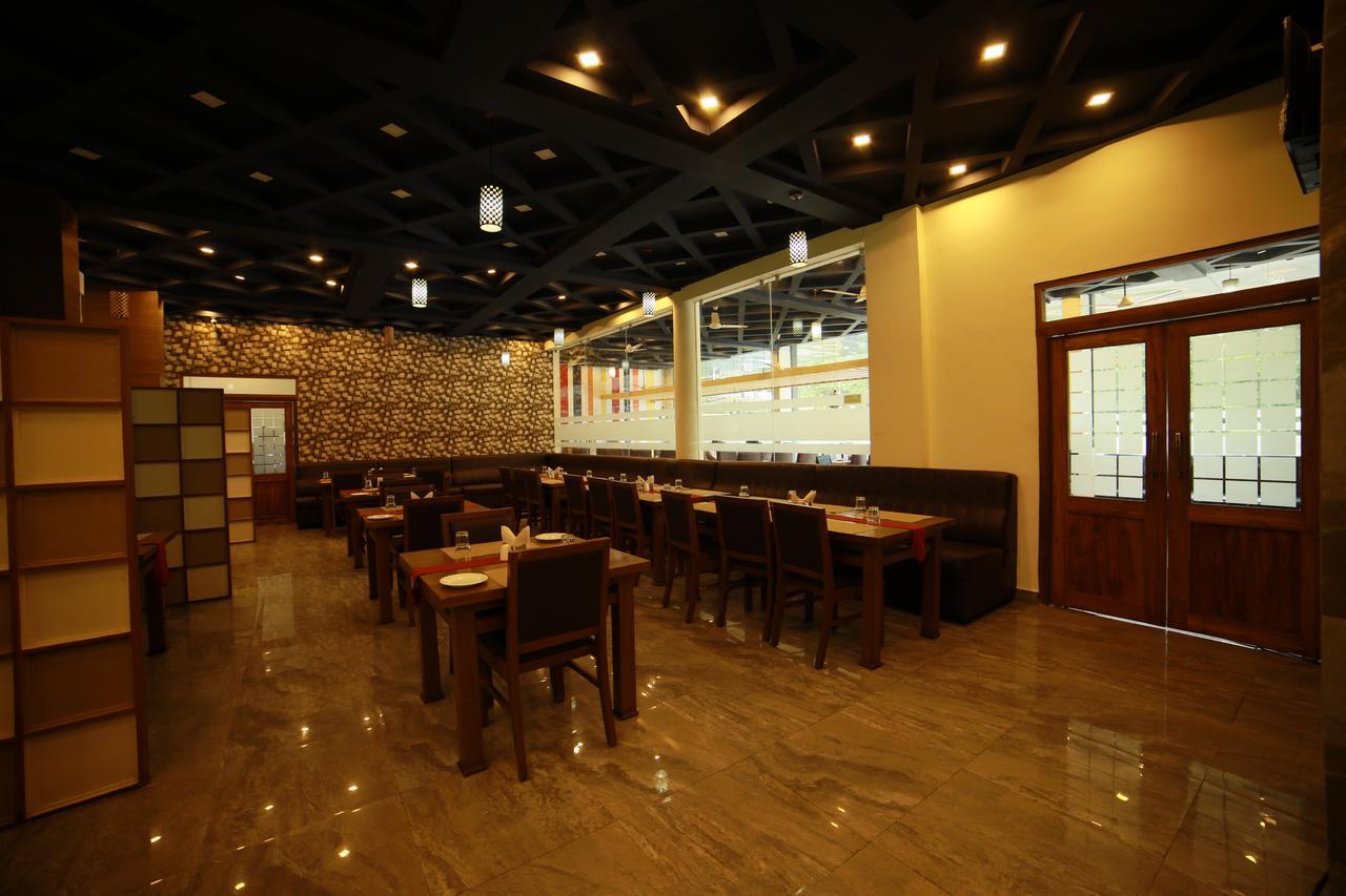 Hotel Soorya Castle Wayanad Esterno foto